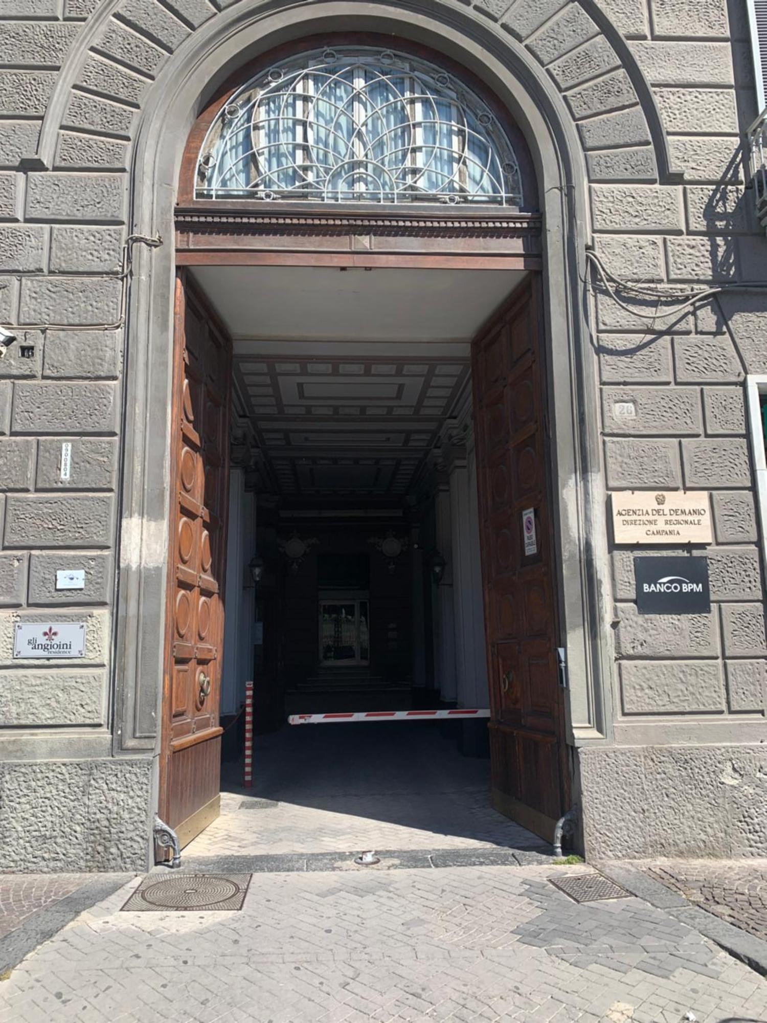 Residence Gli Angioini Srl Naples Exterior photo